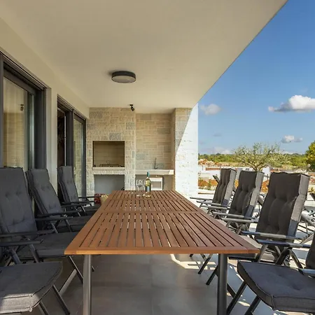 Libreto Holiday home Vosteni